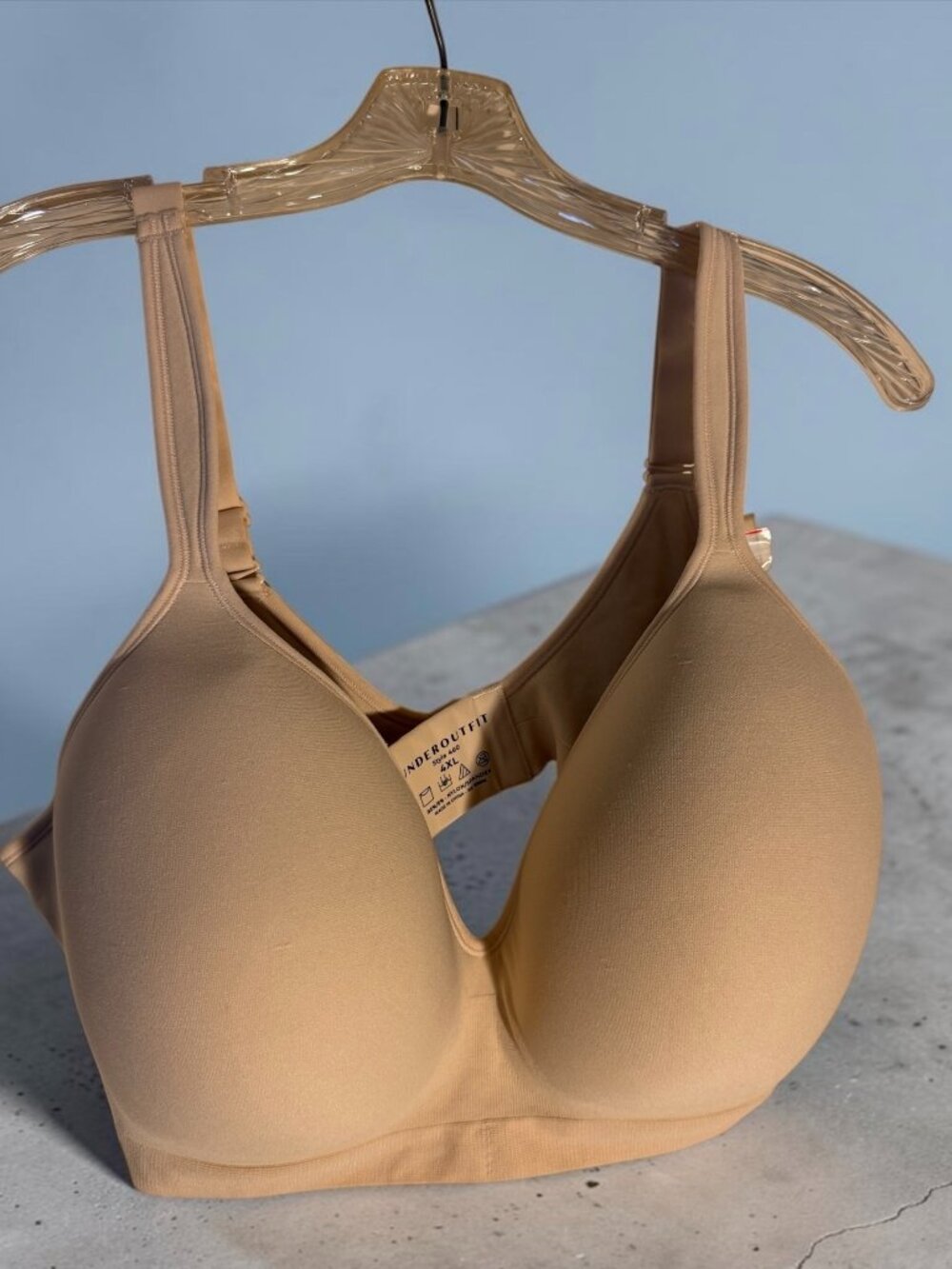 NWT Underoutfit Cream Perfect Neckline Bra (Style 460) Sz 4XL